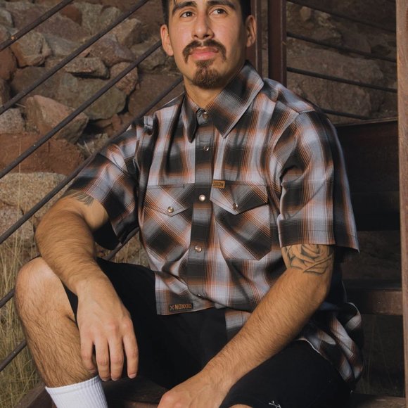 NWT Dixxon Flannel Bamboo Patina Black Brown Plaid Short Sleeve Pearl Snap Shirt - Picture 2 of 9